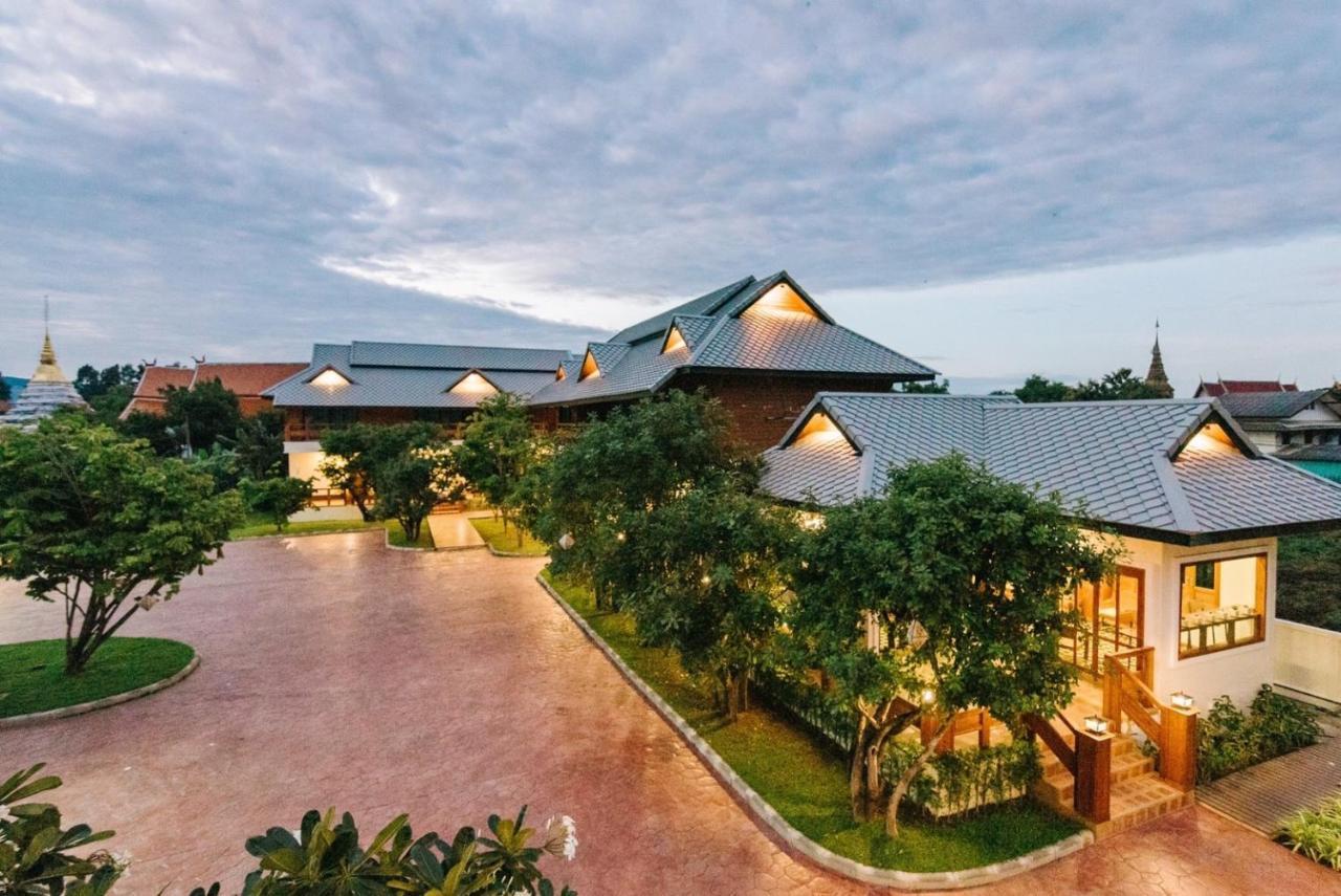 Huen Him Kong Hotel Phrae Exterior foto