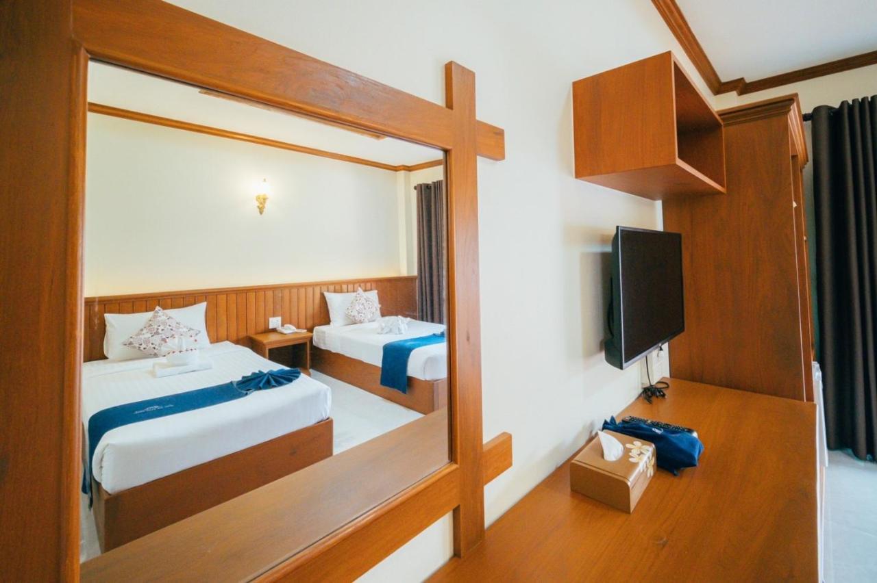 Huen Him Kong Hotel Phrae Exterior foto